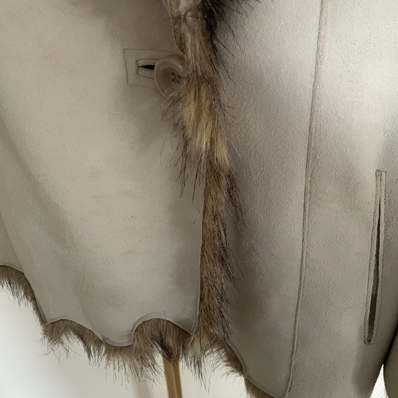 Faux fur Jacket - Picture 3 of 12